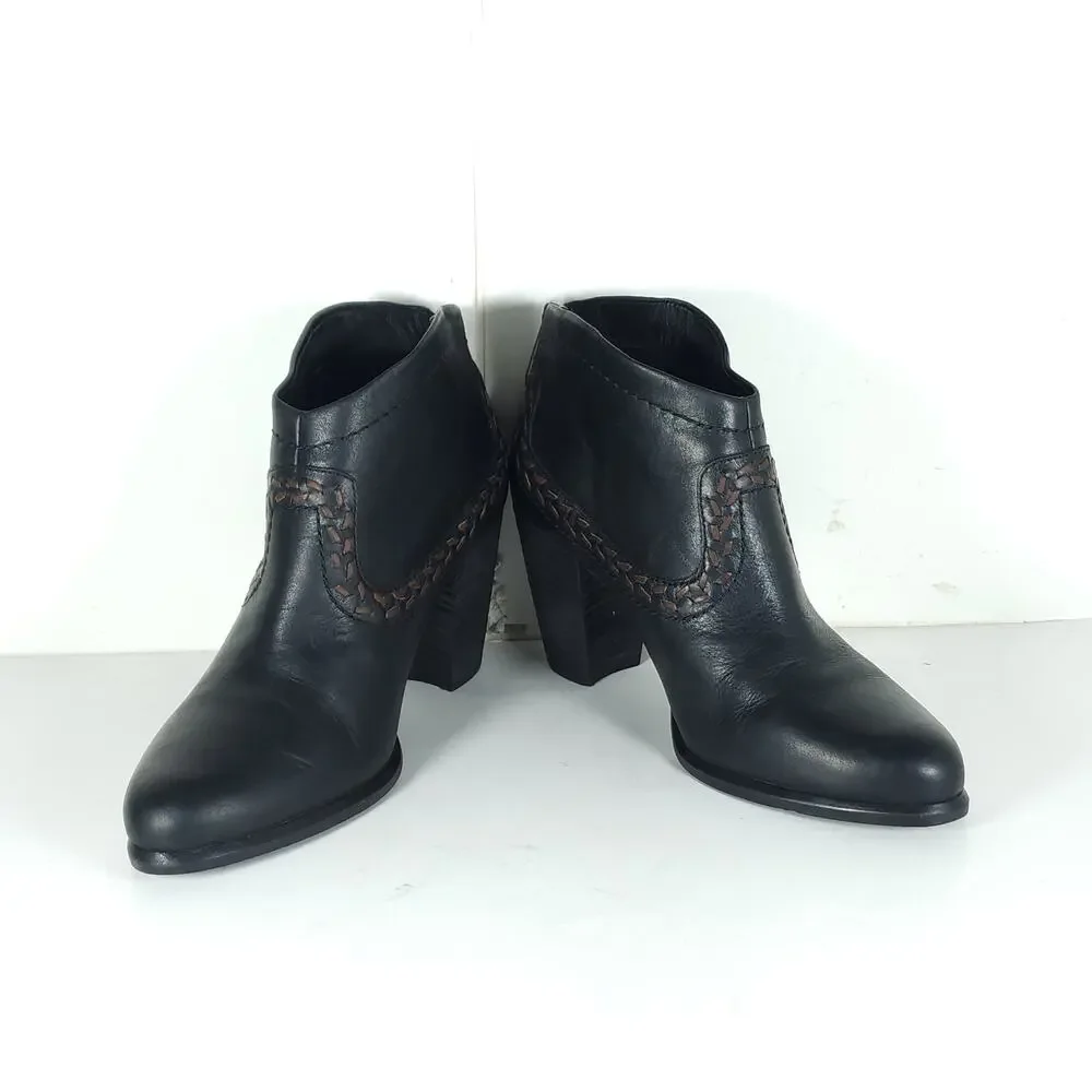 UGG Women's Charlotte US8 Black Leather Wool Lined Heeled Ankle Booties Boots